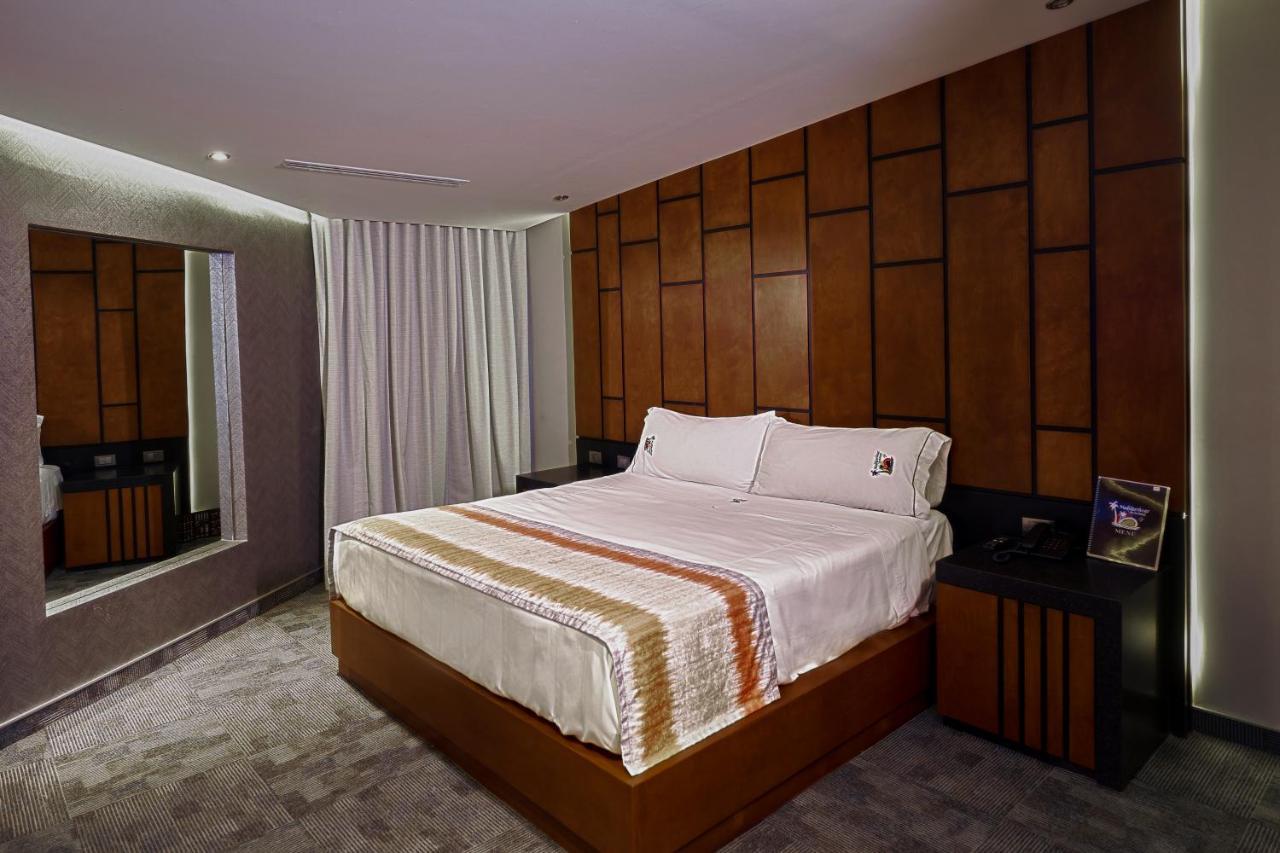Motel Mediterraneo Mexicali Bagian luar foto