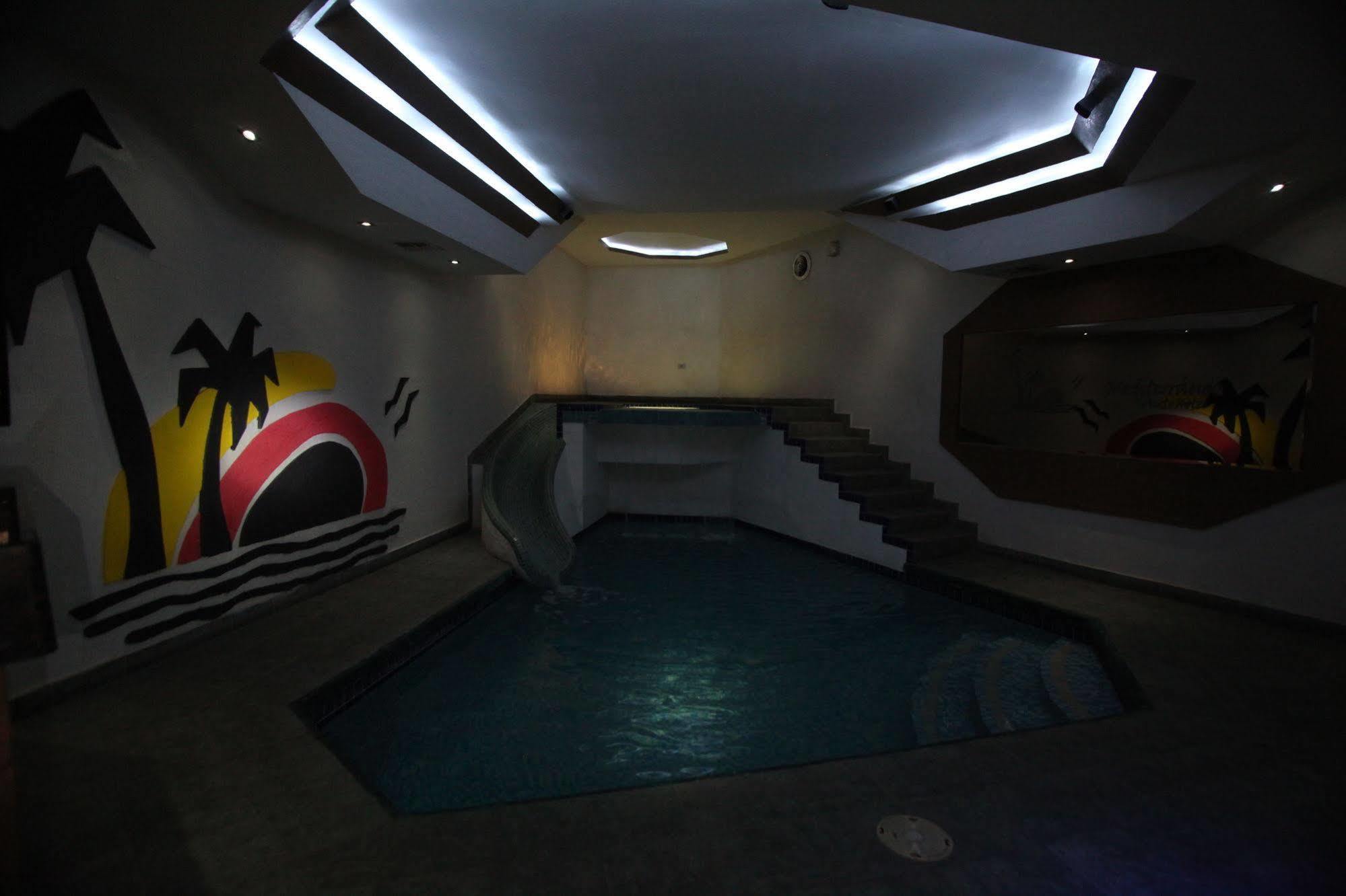 Motel Mediterraneo Mexicali Bagian luar foto